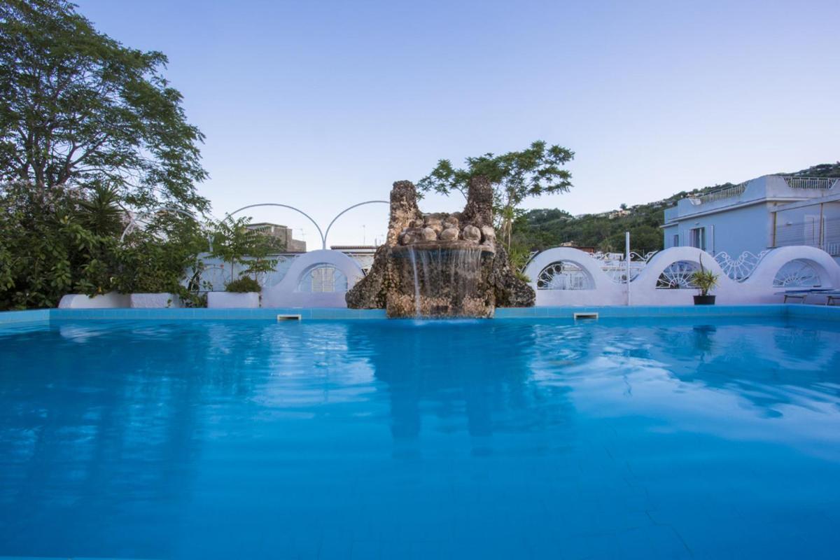 Hotel Terme Tirrenia 이스키아 외부 사진
